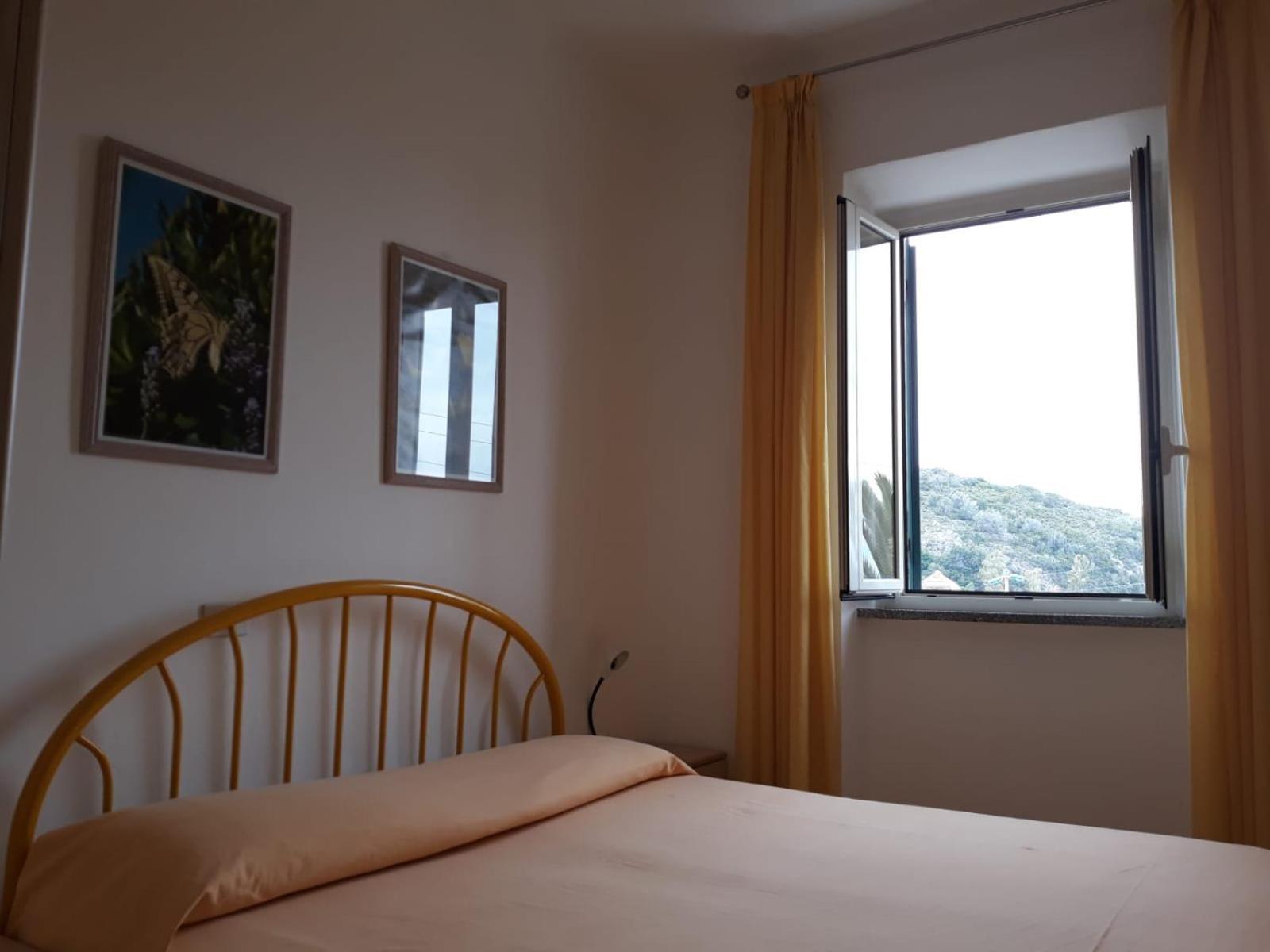 La Casa Del Sole Leilighet Pomonte Eksteriør bilde
